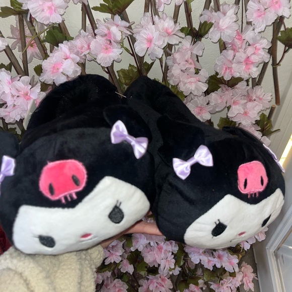 Kuromi fluffy slippers - Picture 2 of 4